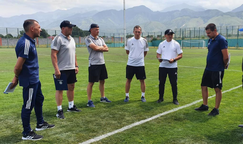 В Талгаре прошли экзамен продления тренерских лицензий UEFA