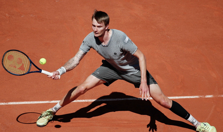 Казахстанские теннисисты пробились во второй круг турнира серии ATP 500 в Гамбурге