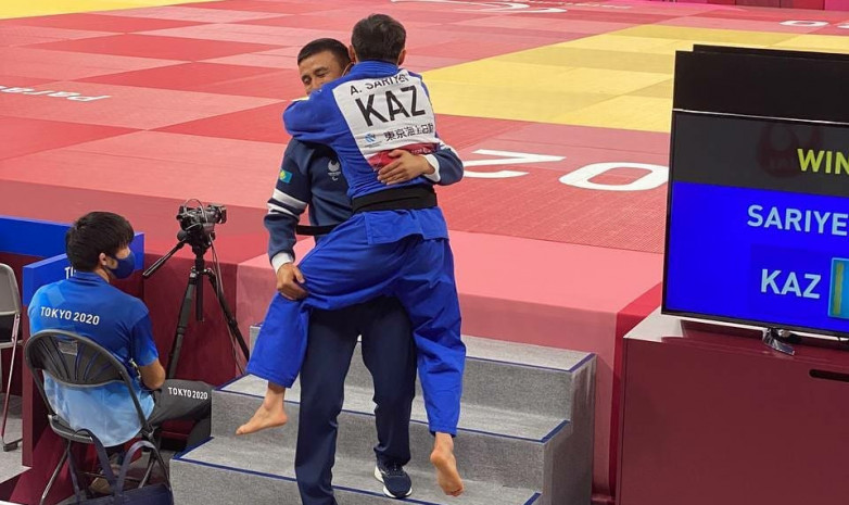 Видео победных приемов Ануара Сариева в 1/4 и 1/2 финала Паралимпийских игр-2020