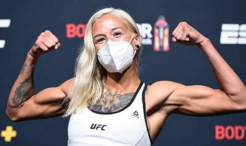 Мария Агапов UFC рекордсменімен бірге жаттығып жүр
