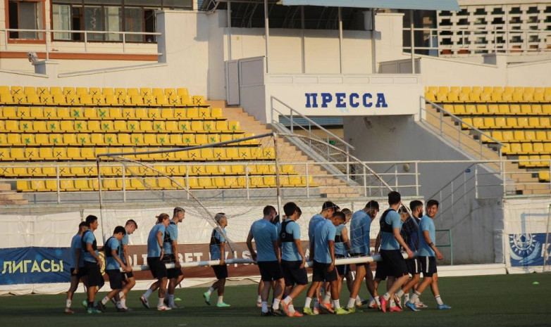 «Каспий» ойыншылары «Қайратқа» қарсы матч алдында жаттығу өткізді