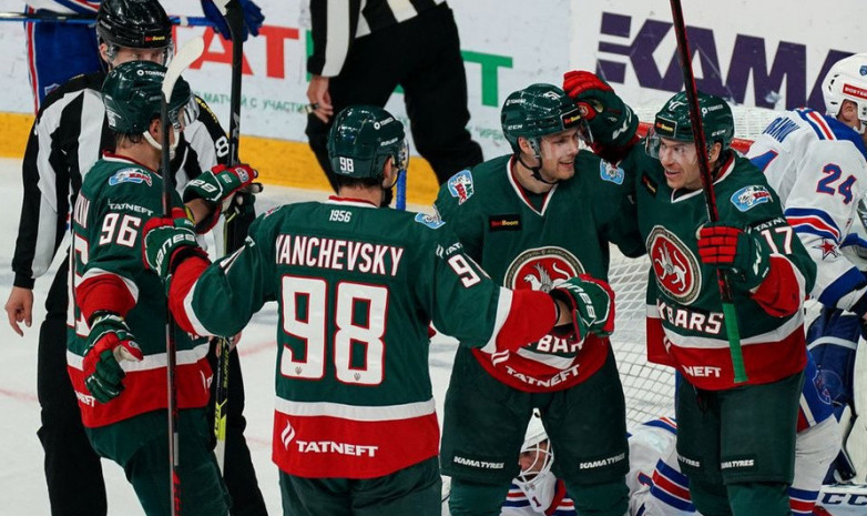 «Ак Барс» разгромил СКА и выиграл Кубок чемпионов в Казани