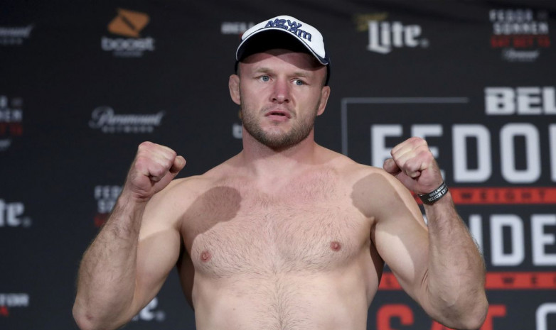 Экс-боец Bellator рассказал, за кого будет болеть в реванше между Исмаиловым и Минеевым