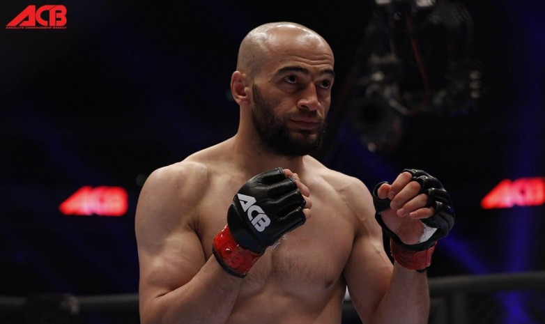 «У меня будто от мины нога улетела». Российский новичок UFC рассказал, как Фрэнсис Нганну нанес ему жесткую травму