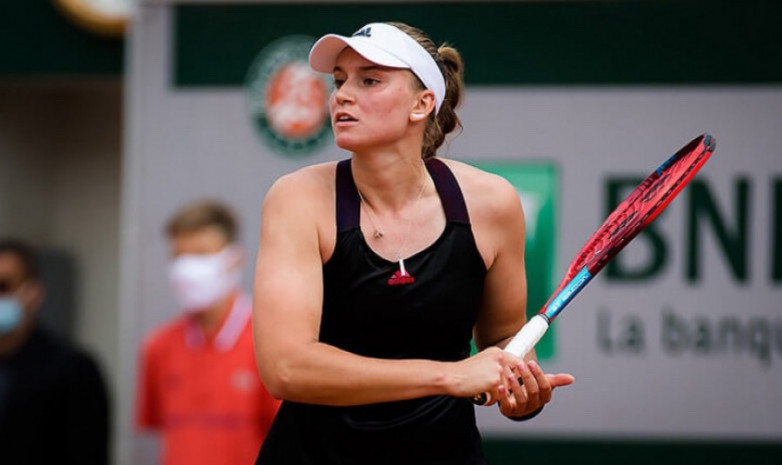 Рыбакина вышла в четвертьфинал турнира WTA в Чикаго