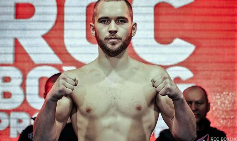 Станислав Калицкий сделал вес перед боем за титул чемпиона WBO
