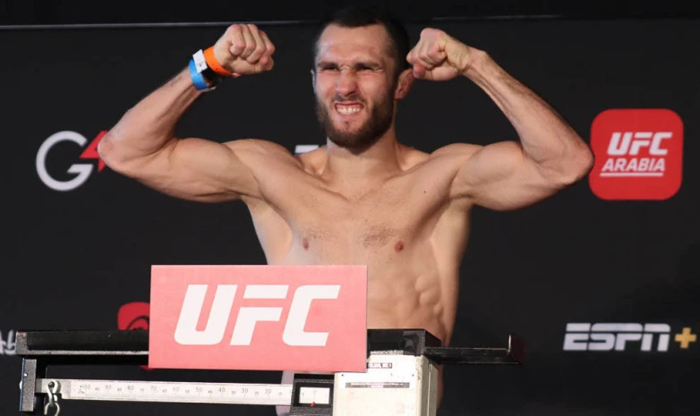 Морозов UFC-дегі келесі жекпе-жегін қашан өткізетінін айтты