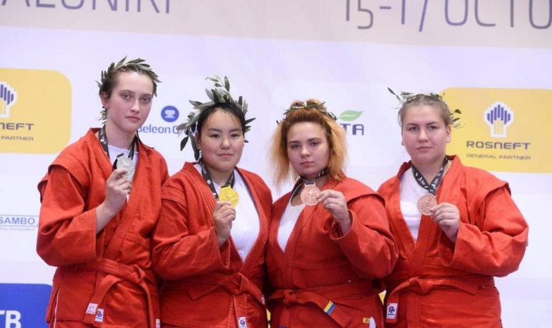 Қазақстан құрамасы самбодан жастар арасындағы әлем чемпионатында үшінші орын алды