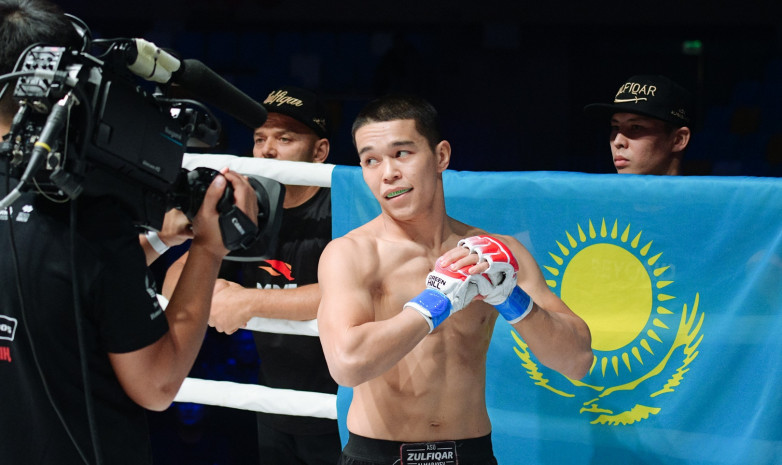 «Бухает, курит». Казахстанский боец MMA раскритиковал футболистов сборной Казахстана
