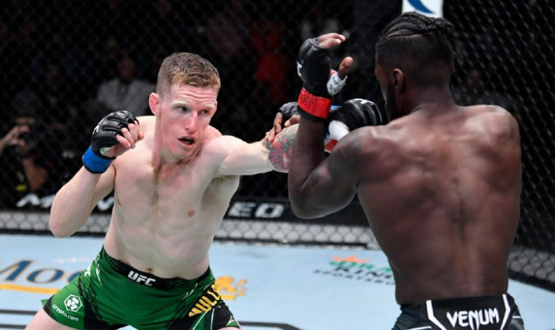 UFC Вегас 38: Малларки Смитті нокаутпен жеңді 