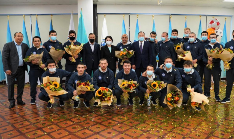 Мәдениет және спорт министрі футзалдан Қазақстан құрамасымен кездесті