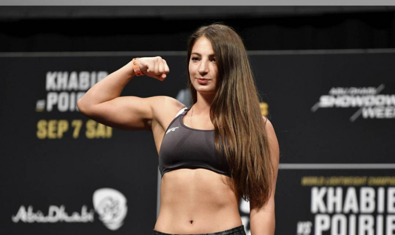 UFC уволил грузинскую файтершу из угла Агаповой