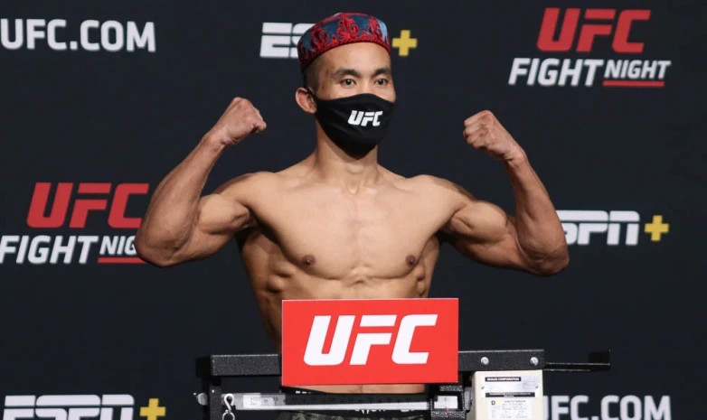 Этнический казах из Китая сделал вес перед поединком в UFC