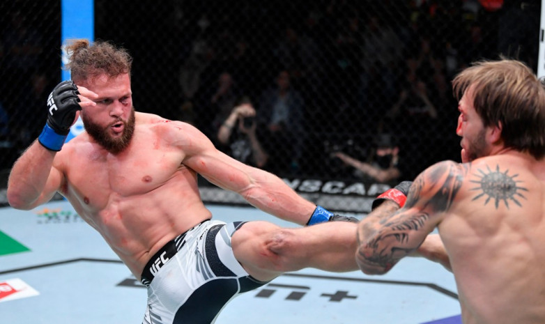 Видео нокаута в бою Физиев – Риддэлл на турнире UFC Vegas 44