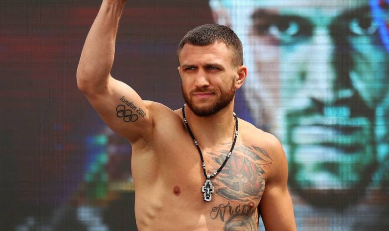 Ломаченко выиграл у Комми в бою экс-чемпионов мира
