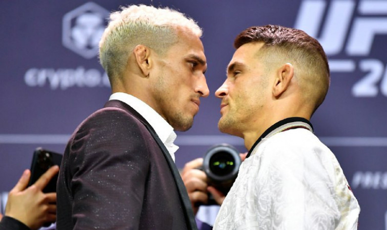 UFC 269 турниріне қатысушылар көз түйістірді. Видео