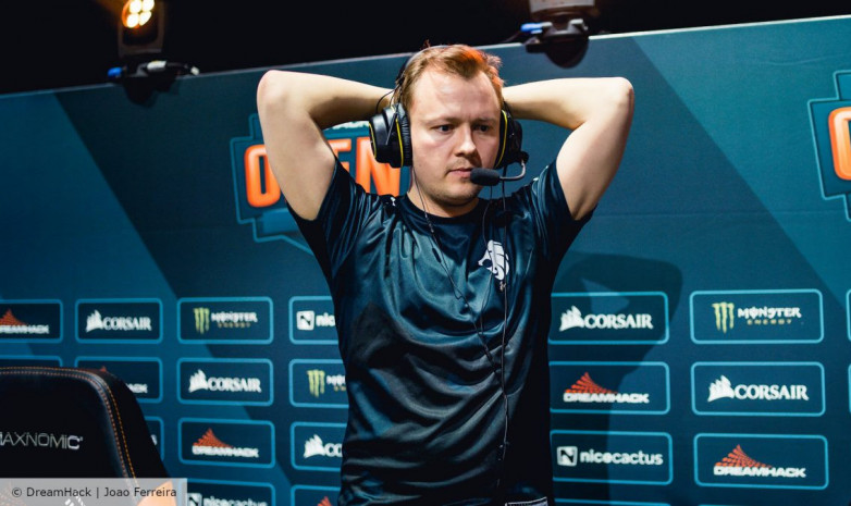 «MOUZ» объявили об уходе тренера состава