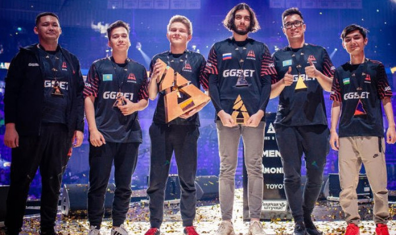 «Gambit Esports» — «Virtus.pro». Лучшие моменты матча на IEM Winter 2021