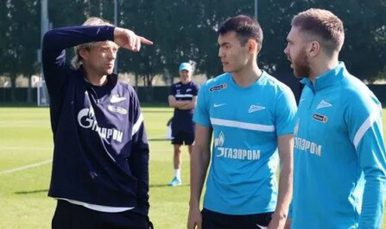 Дневник первого дня тренировки «Зенита» с участием Нуралы Алипа 