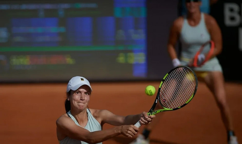 Казахстанская теннисистка в паре с бразильянкой вышла в полуфинал турнира WTA в Сиднее