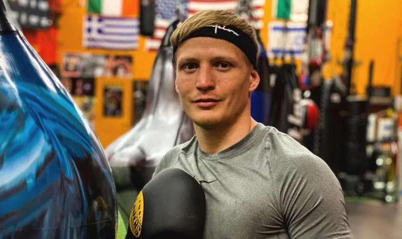 Жеңіліп көрмеген қазақстандық боксшы үйленді. Фото
