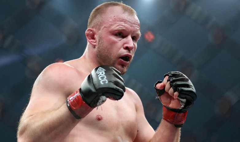 «Жалко его». Шлеменко прокомментировал поединок Александра Волкова на UFC Fight Night 204 