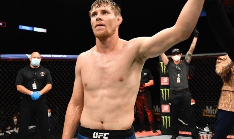 UFC 272: Митчелл негізгі кардта Барбозаны жеңді
