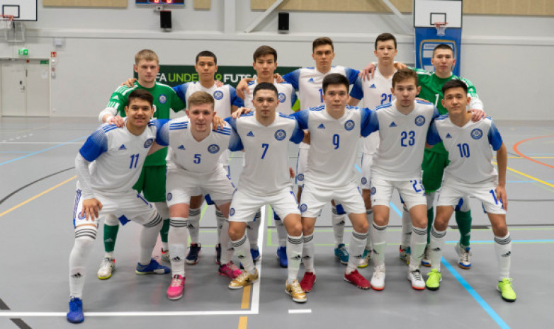 Диктегі порно камера