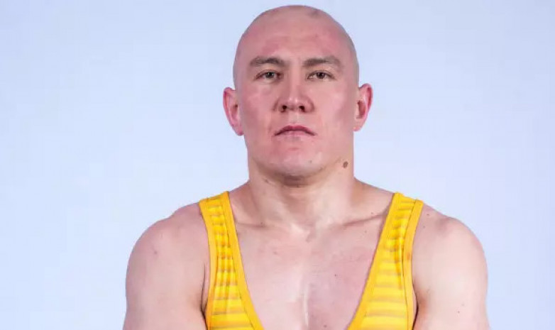 Абылайхан Амзеев грек-рим күресінен Азия чемпионатының күміс жүлдегері атанды