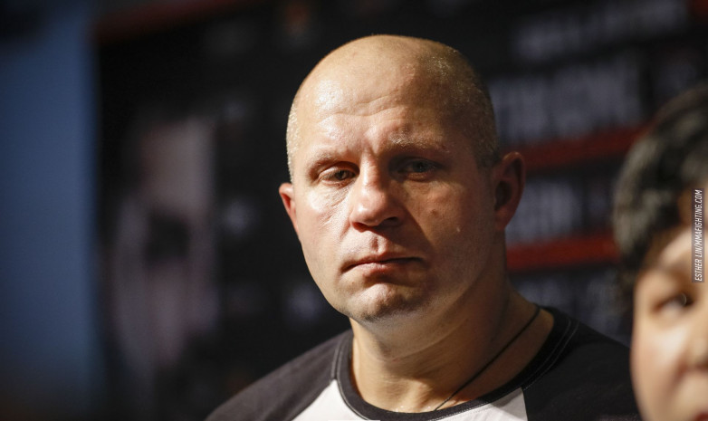 Босс Bellator ответил Хабибу на желание провести бой между Емельяненко и дос Сантосом