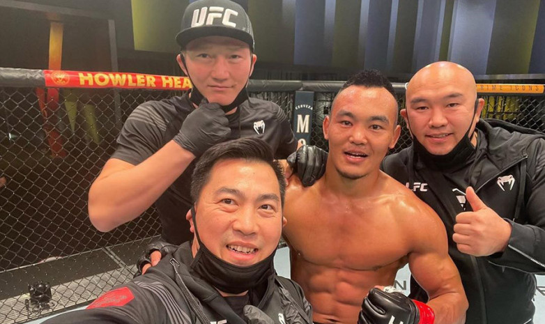 Қытайлық қазақ UFC-дағы кезекті жеңісін тойлады