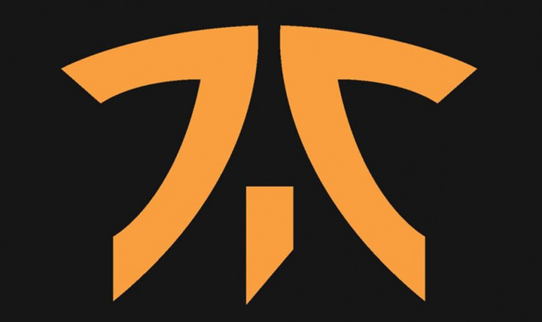 «Fnatic» не вышли из группы на Pinnacle Cup 2022