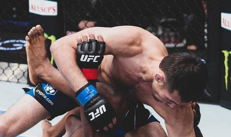 Төртінші жеңіс! Шавкат Рахмонов UFC турнирінде тәжірбиелі Нил Мэгниді ұтты 