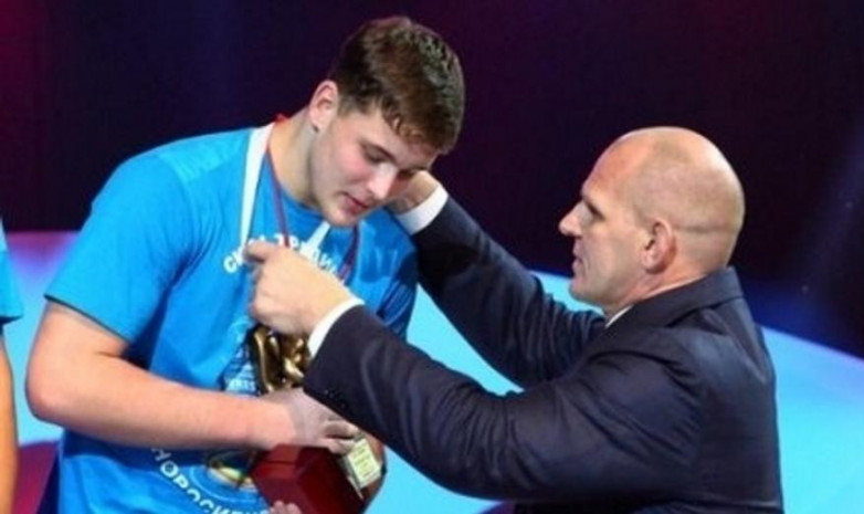 Болат Тұрлыханов кубогы: Антон Савенко қазіргі Азия чемпионын жеңіп, қола медаль иеленді
