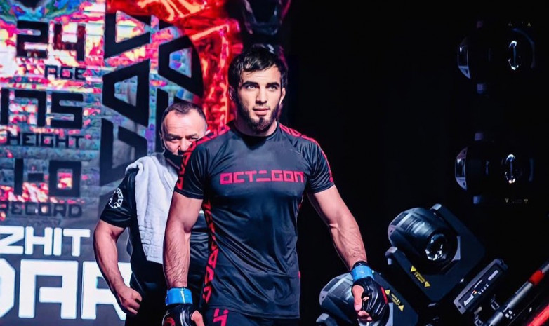 Мажит Сардаров жеңіл салмақтағы OCTAGON чемпиондық белбеуіне ие болды 