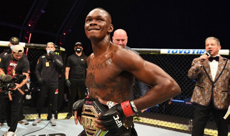 Адесанья UFC 276 турнирінің басты жекпе-жегінде Канноньені жеңді