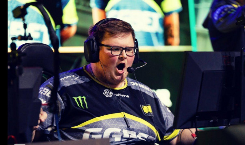 «Boombl4» о кике из «Natus Vincere»: «Мне было грустно, я позвонил родителям, маме рассказал. Она меня подбодрила, поддержала»