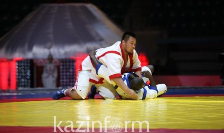 Қытайда қазақ күресінен өтетін чемпионатқа үш автокөлік тігілді