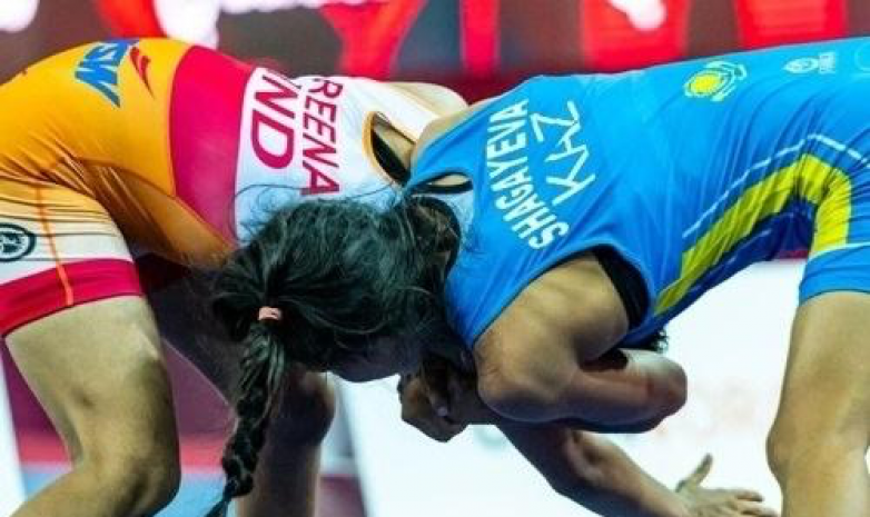 Қос қазақстандық балуан жастар арасында әлем чемпионатының күміс жүлдегері атанды