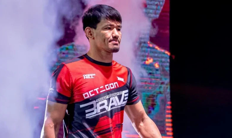 Олжас Есқараев UFC-дің бұрынғы файтерімен жұдырықтасады