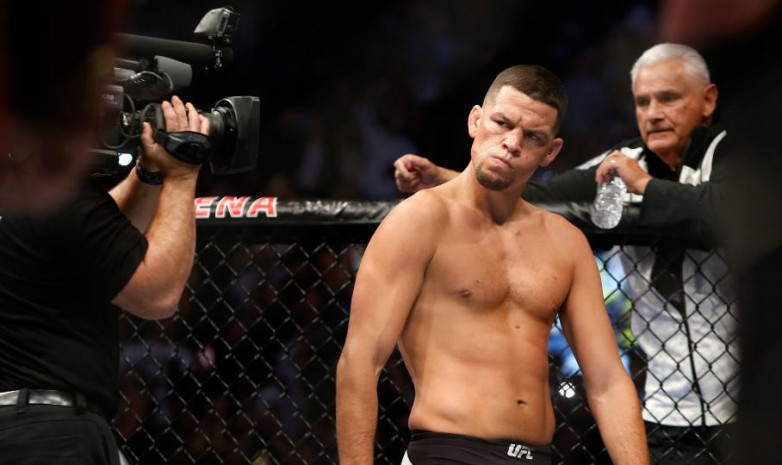 Диаз UFC 279 турнирінің басты жекпе-жегінде Фергюсонды жеңді