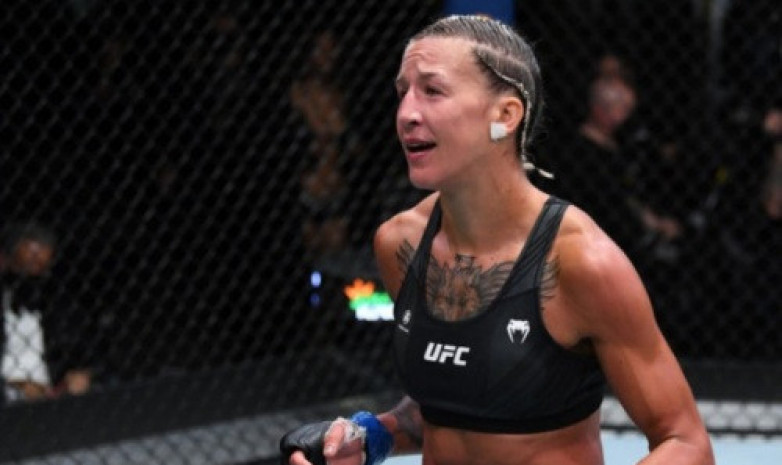 Мария Агапова UFC-дағы үшінші жекпе-жегінде жеңіліп қалды