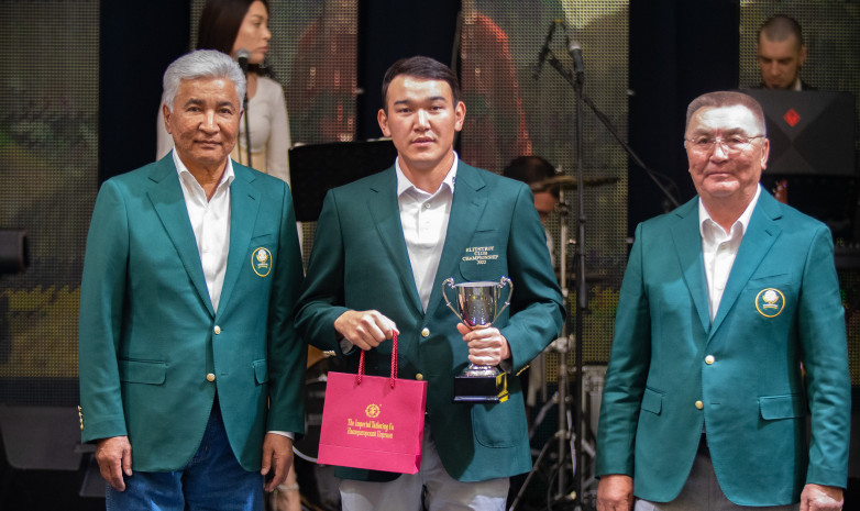 Шерхан Сугур и Рита Положенцева – новые чемпионы Elitstroy Club Championship