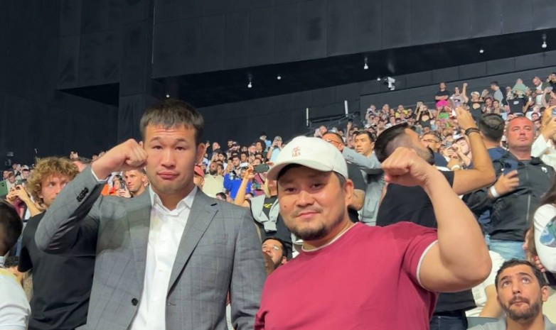 Шавкат Рахмонов Абу-Дабидегі UFC 280 турнирін тамашалауға барды