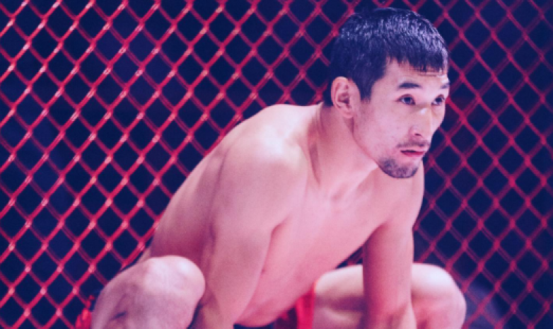 Жусупов завоевал пояс чемпиона мира на турнире AMC FIGHT NIGHTS 115