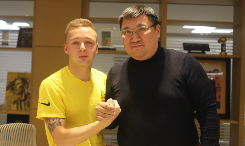 «Қайрат» үш ойыншымен келісімшарт ұзартқанын хабарлады