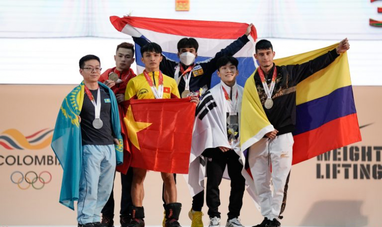 Әлем чемпионаты: Арли Чонтей жүлдеге сынық сүйем қалғанда сүрінді