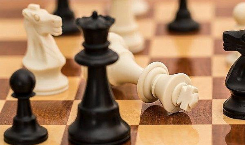Рейтингі 2300 баллға дейінгі шахматшылар арасында блицтен чемпионат жүлдегерлерін марапаттау рәсімі өтті