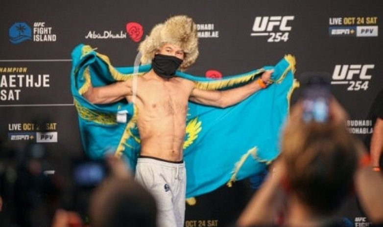 Шавкат Рахмонов UFC тарихындағы ең үздік файтермен бір турнирінде өнер көрсетеді