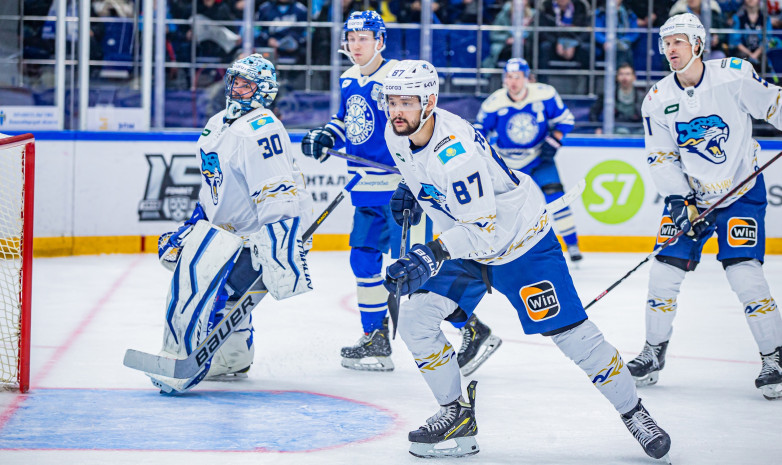 Сейв вратаря «Барыса» ‎попал в топ-10 недели КХЛ